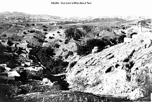 KALAA - PRES DE RELIZANE - VUE AERIENNE AVEC LA MARABOUT TURC